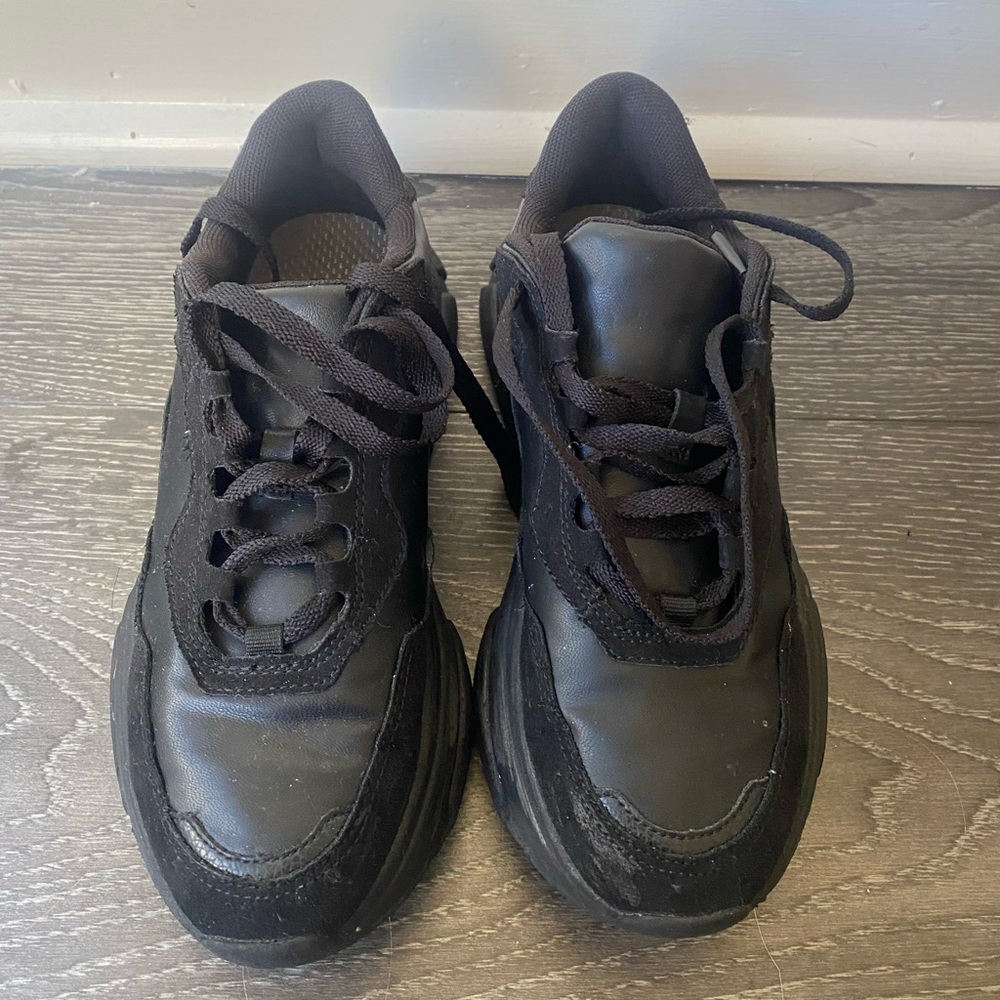Black sneakers H&M used twice